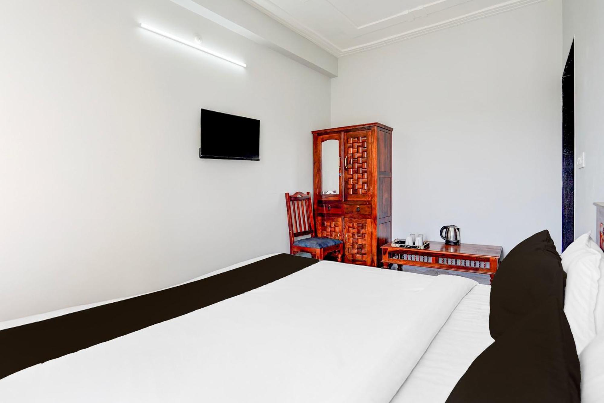 Hotel O Shree Gurukripa Khātu 외부 사진